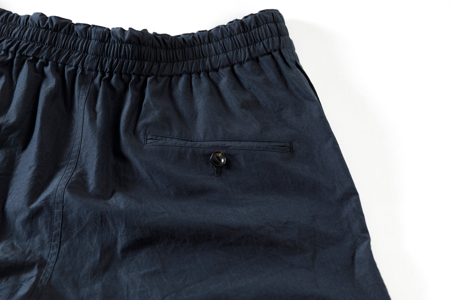 Nikki ESSENTIAL PIECES / Cotton Silk Faille Easy Shorts  - Black