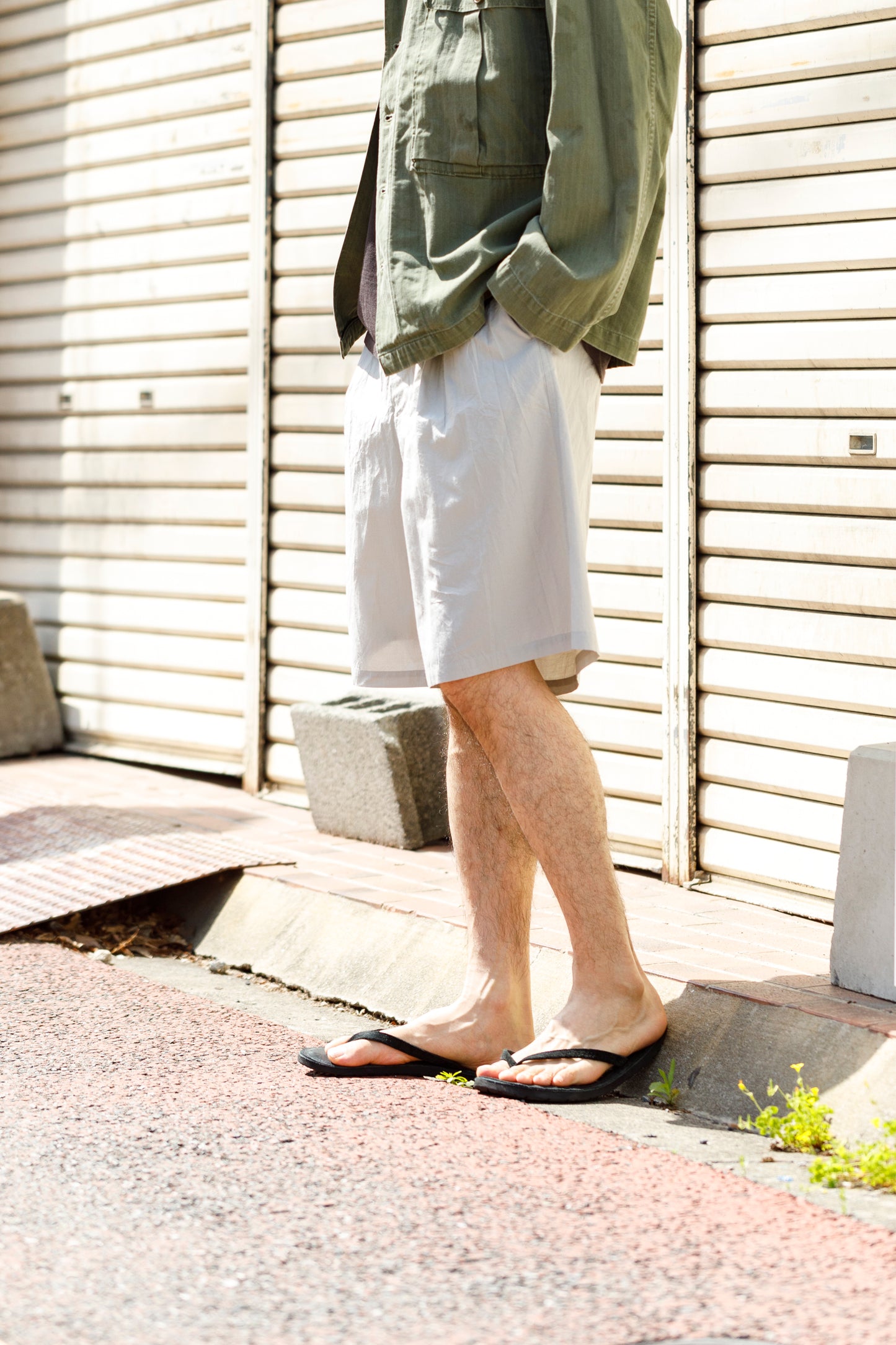 Nikki ESSENTIAL PIECE / Cotton Silk Faille Easy Shorts  - Light Grey