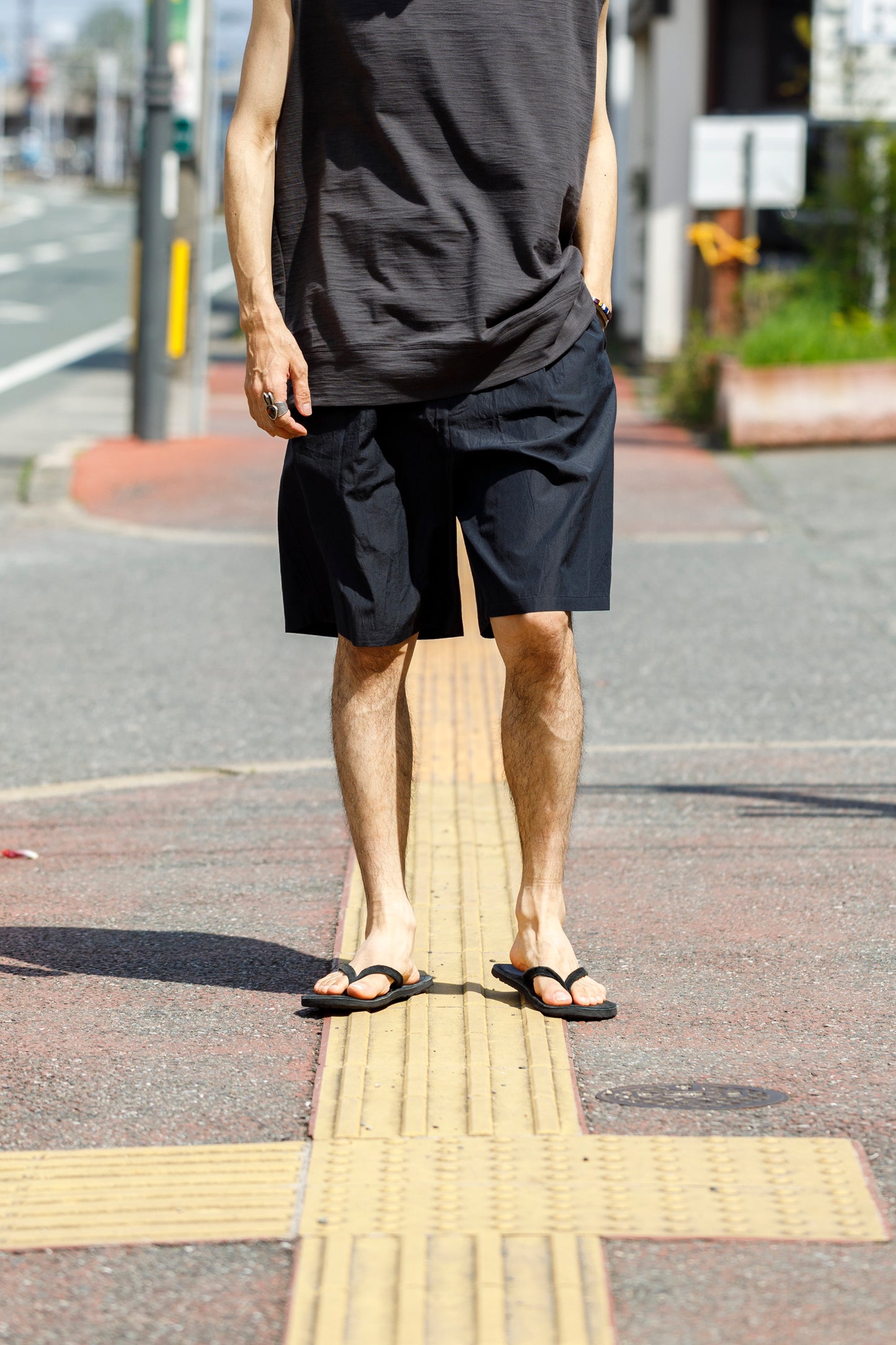 Nikki ESSENTIAL PIECES / Cotton Silk Faille Easy Shorts  - Black