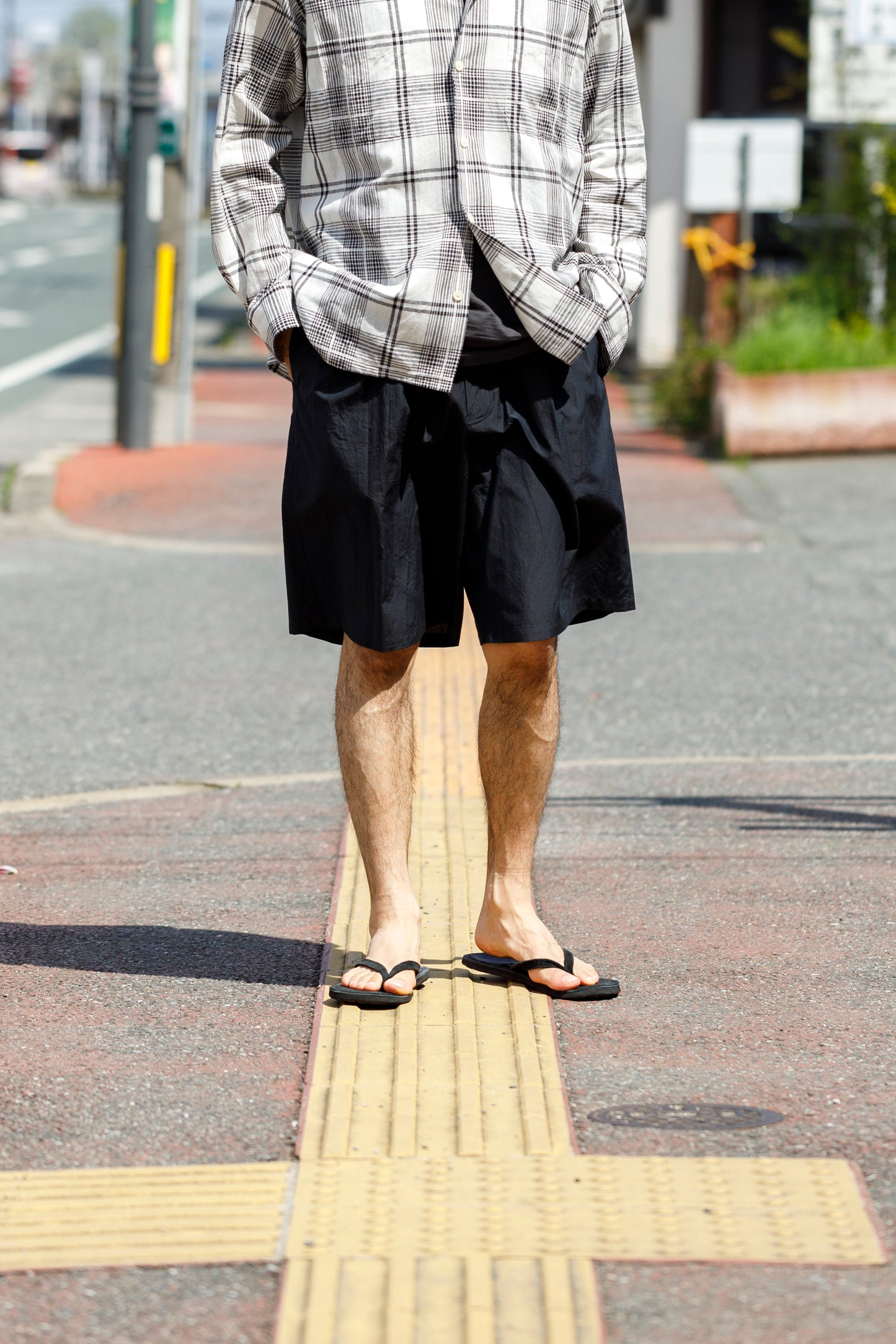 Nikki ESSENTIAL PIECES / Cotton Silk Faille Easy Shorts  - Black