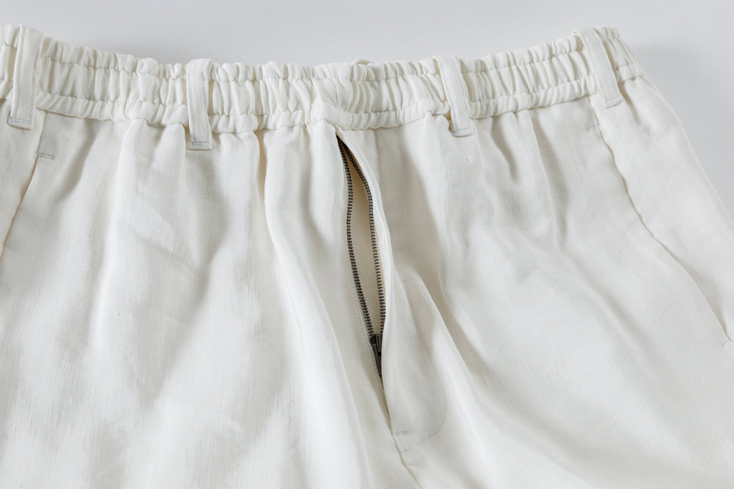 山内 / yc70-261-sili ビンテージシルクリネン・ワンカットイージーパンツ - off white