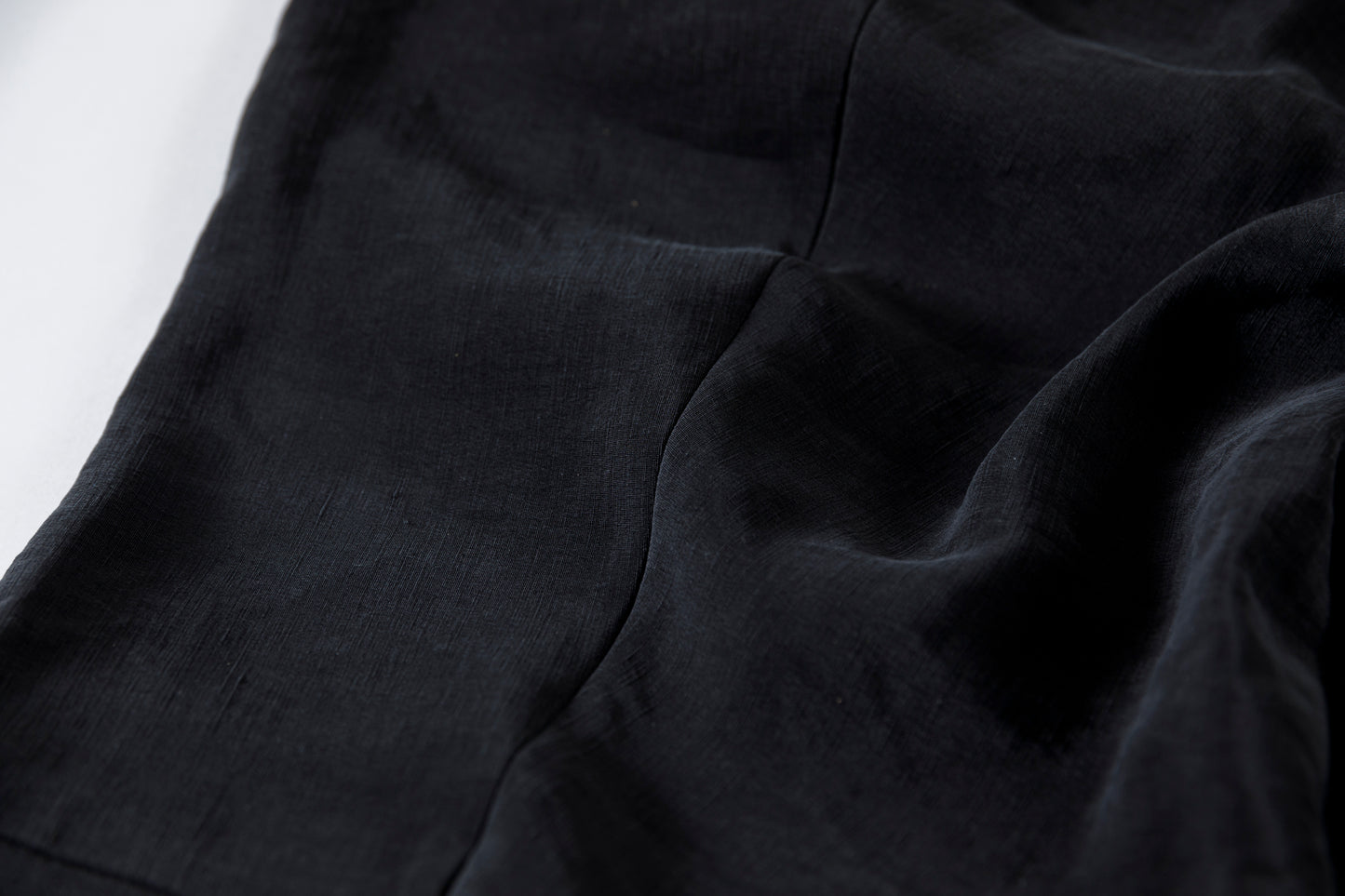 山内 / yc70-261-sili ビンテージシルクリネン・ワンカットイージーパンツ - sumi kuro