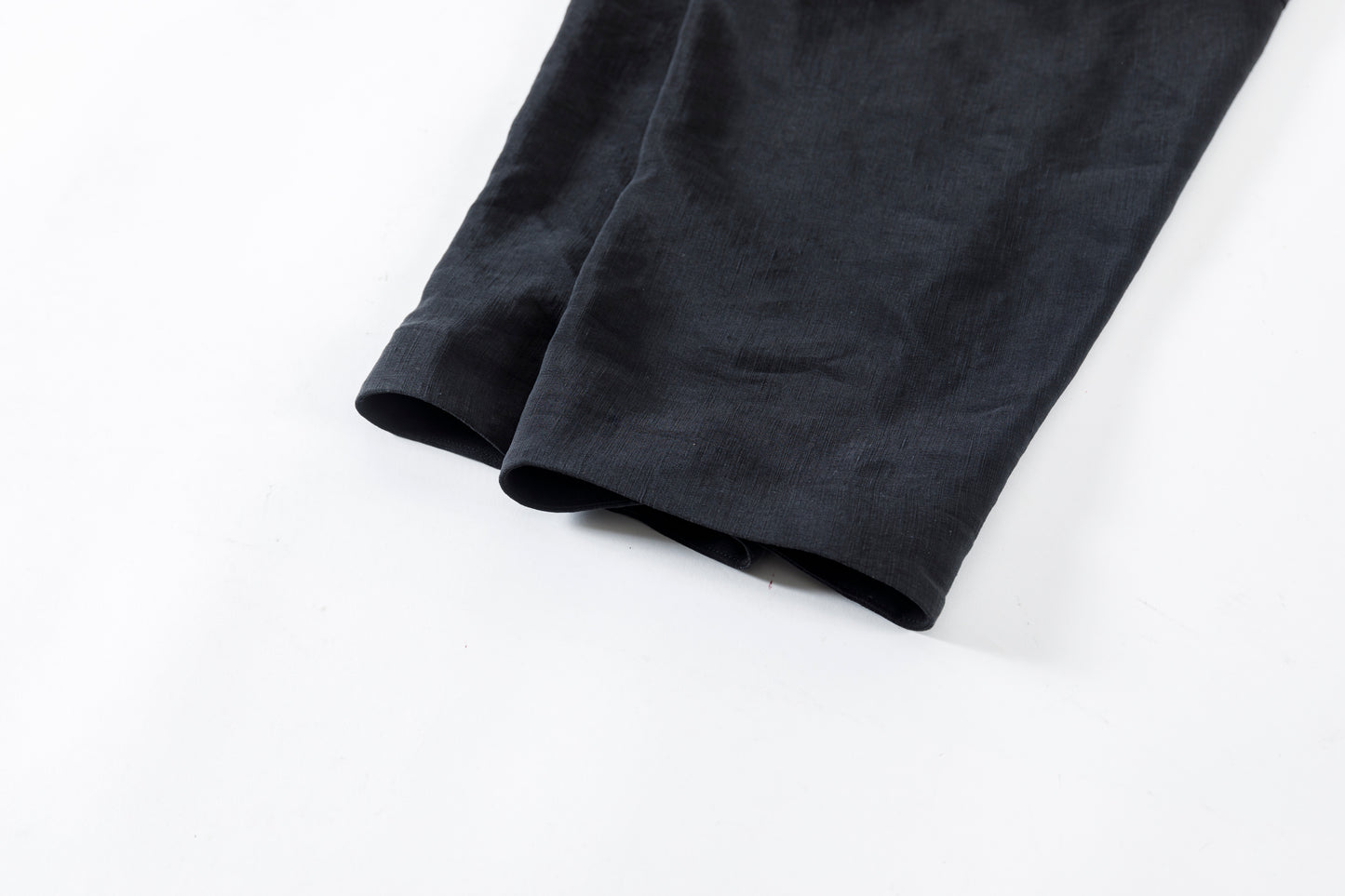 山内 / yc70-261-sili ビンテージシルクリネン・ワンカットイージーパンツ - sumi kuro