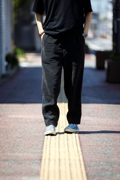 山内 / yc70-261-sili ビンテージシルクリネン・ワンカットイージーパンツ - sumi kuro