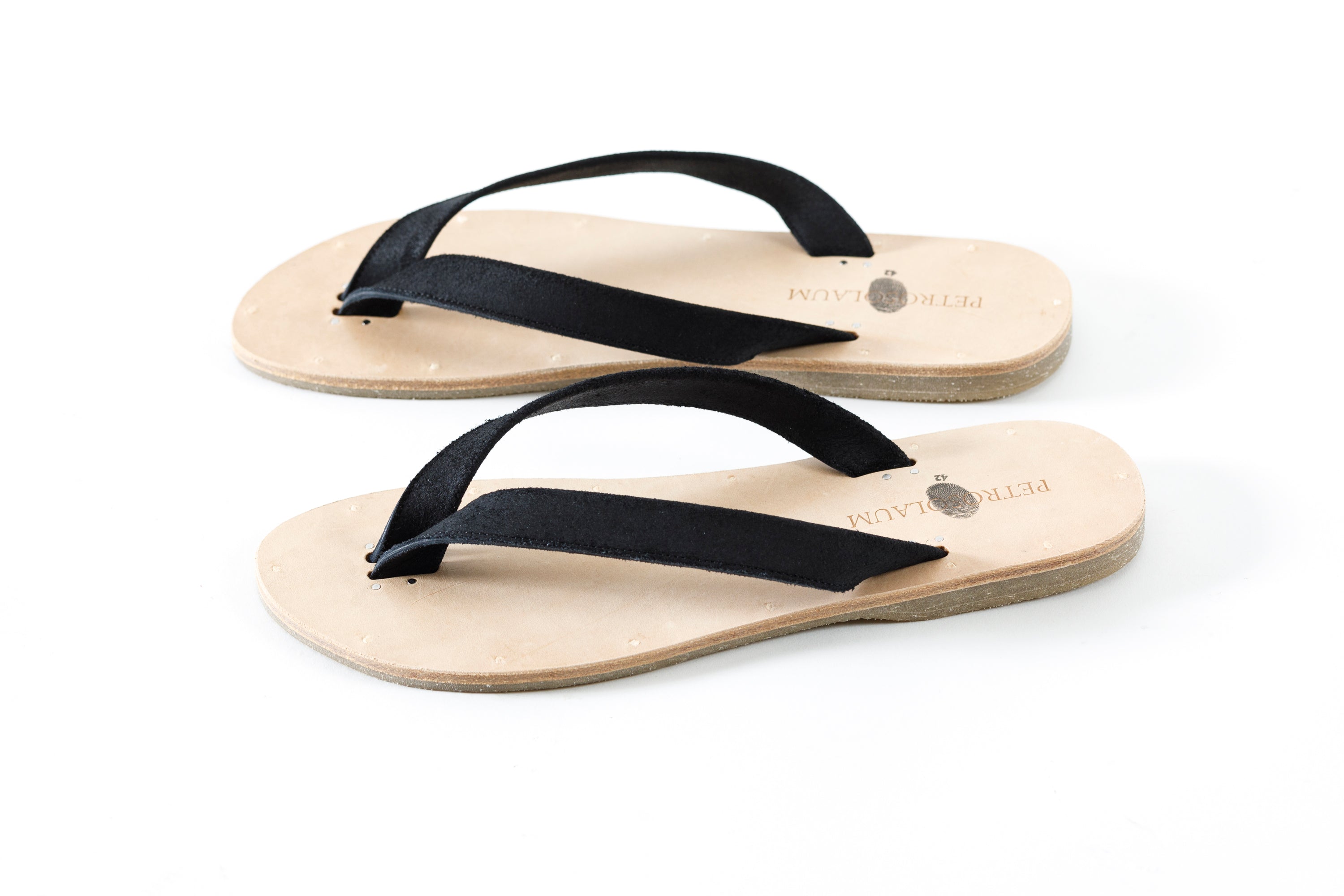 PETROSOLAUM / B-SANDALS(Horse reverse) - Black – reggio
