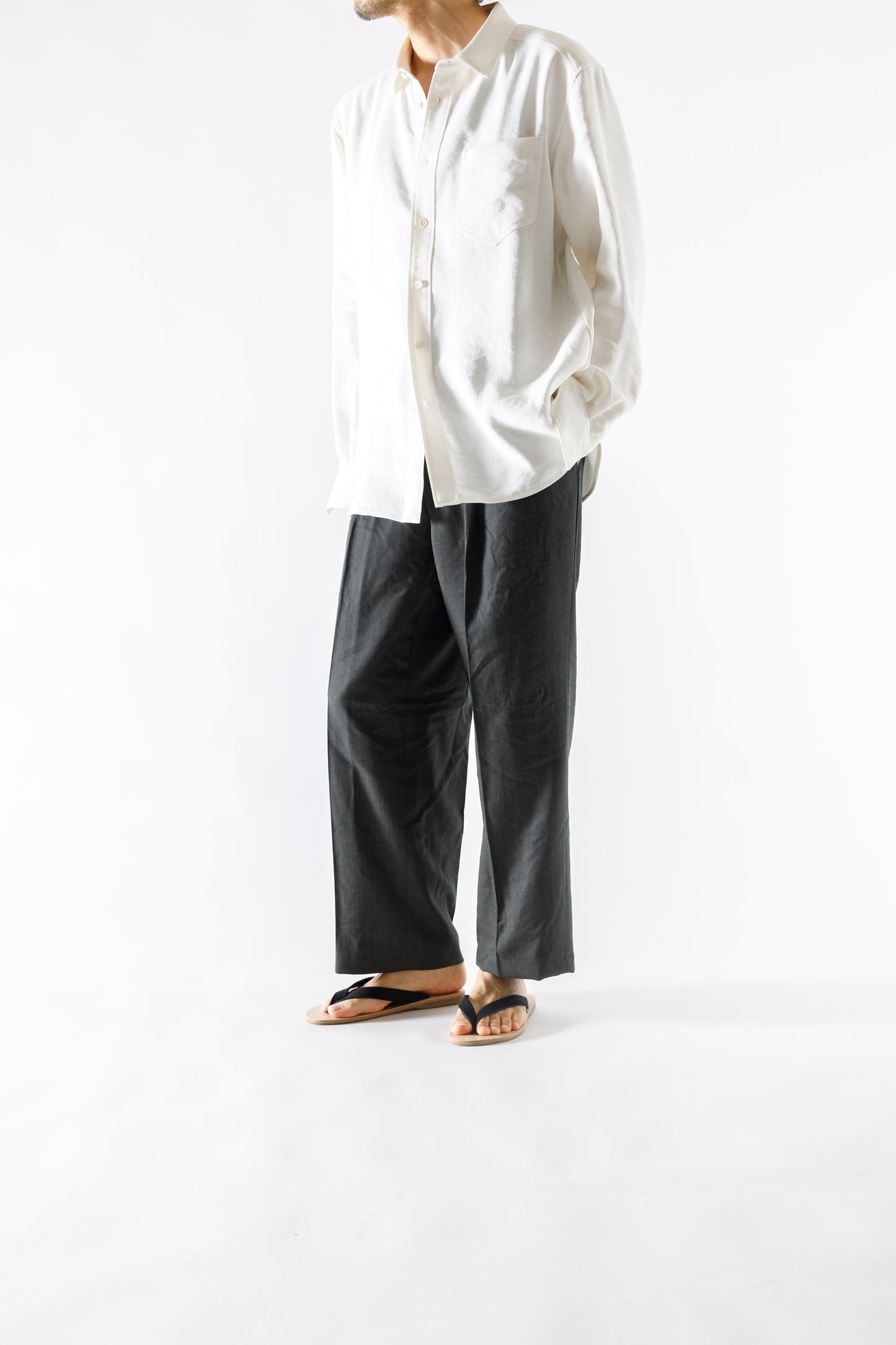 PETROSOLAUM / B-SANDALS(Horse reverse) - Black