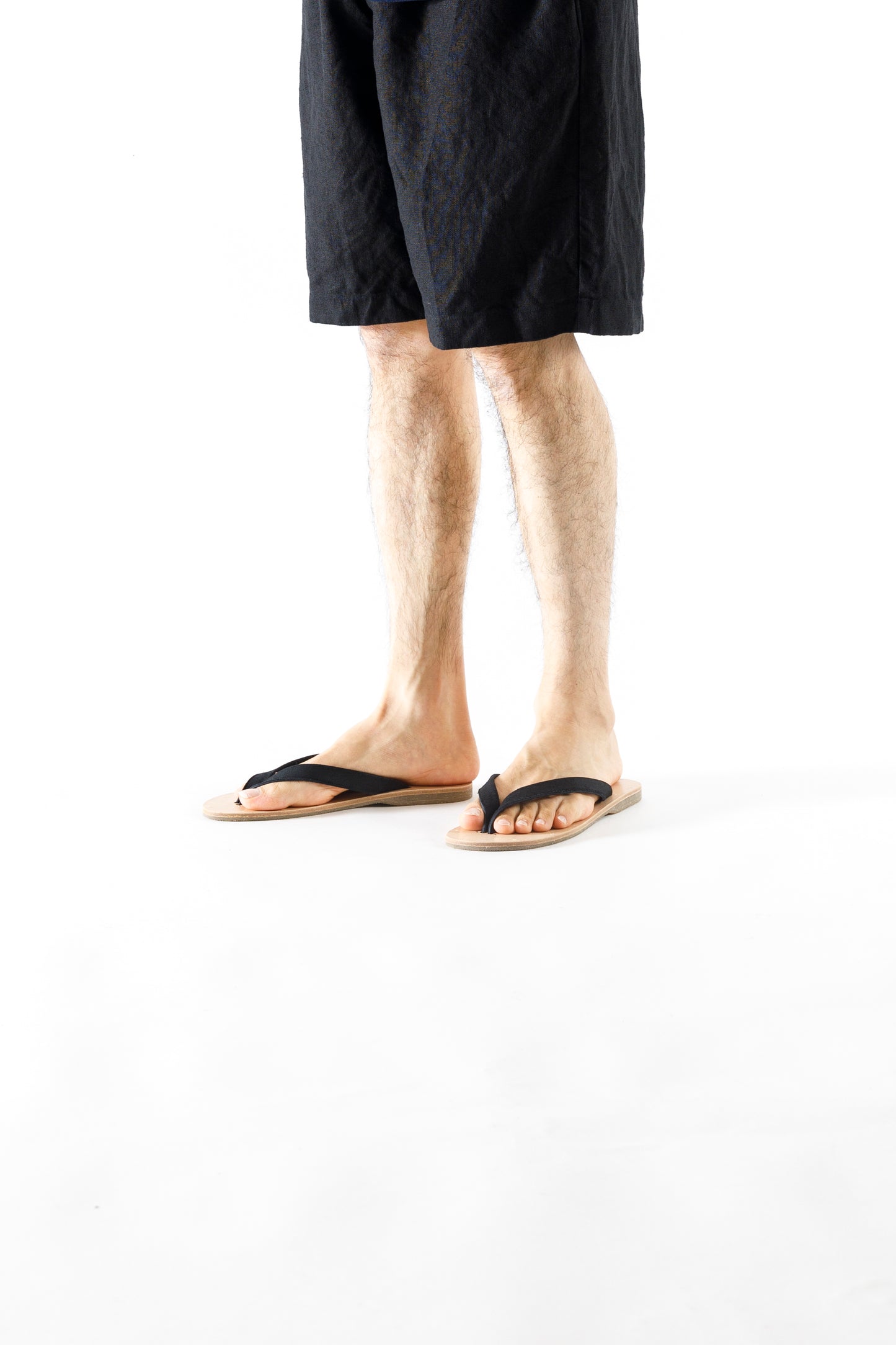 PETROSOLAUM / B-SANDALS(Horse reverse) - Black