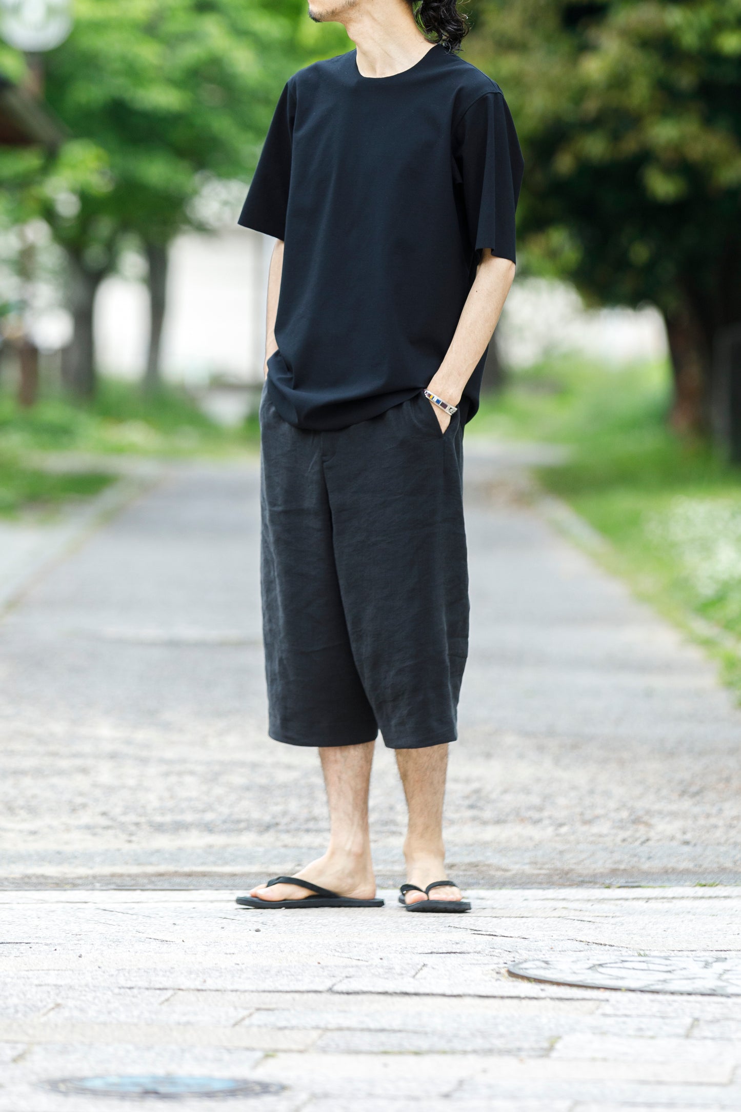 山内 yc55-261 / 強撚フリーカットポンチ・ショートスリーブTシャツ - Black