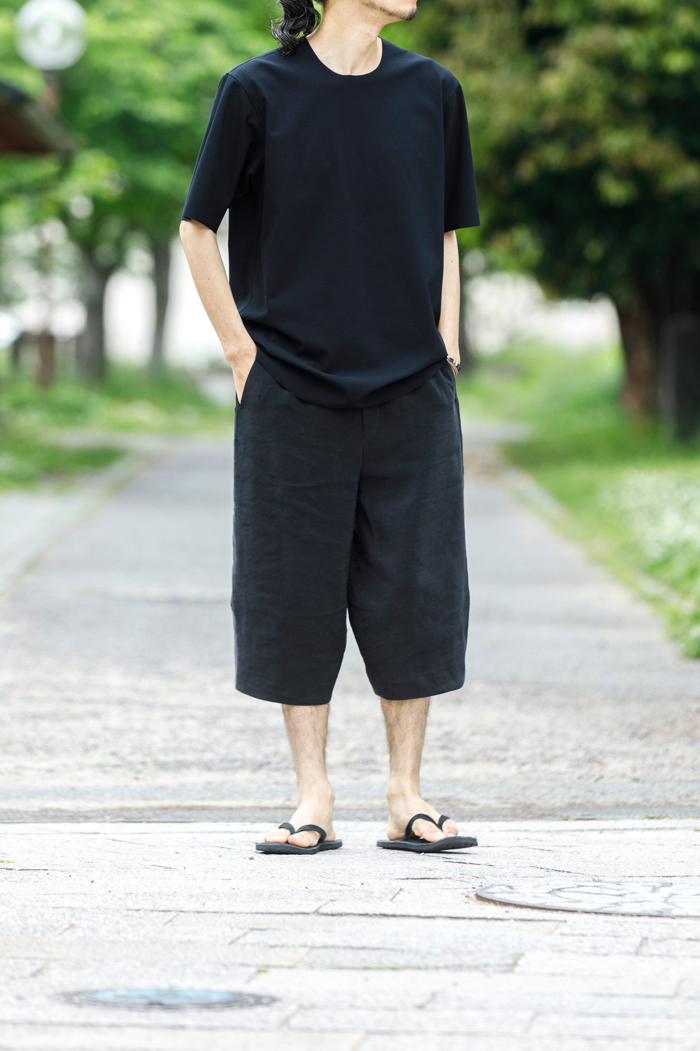 山内 yc55-261 / 強撚フリーカットポンチ・ショートスリーブTシャツ - Black