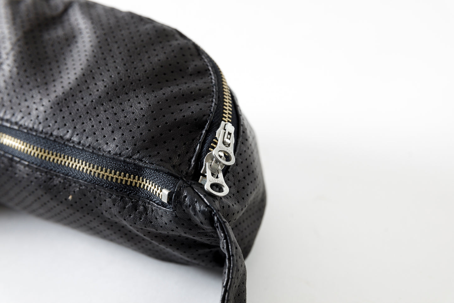 Willow Pants / P-015 Waist Pouch - Cowhide Punching Leather