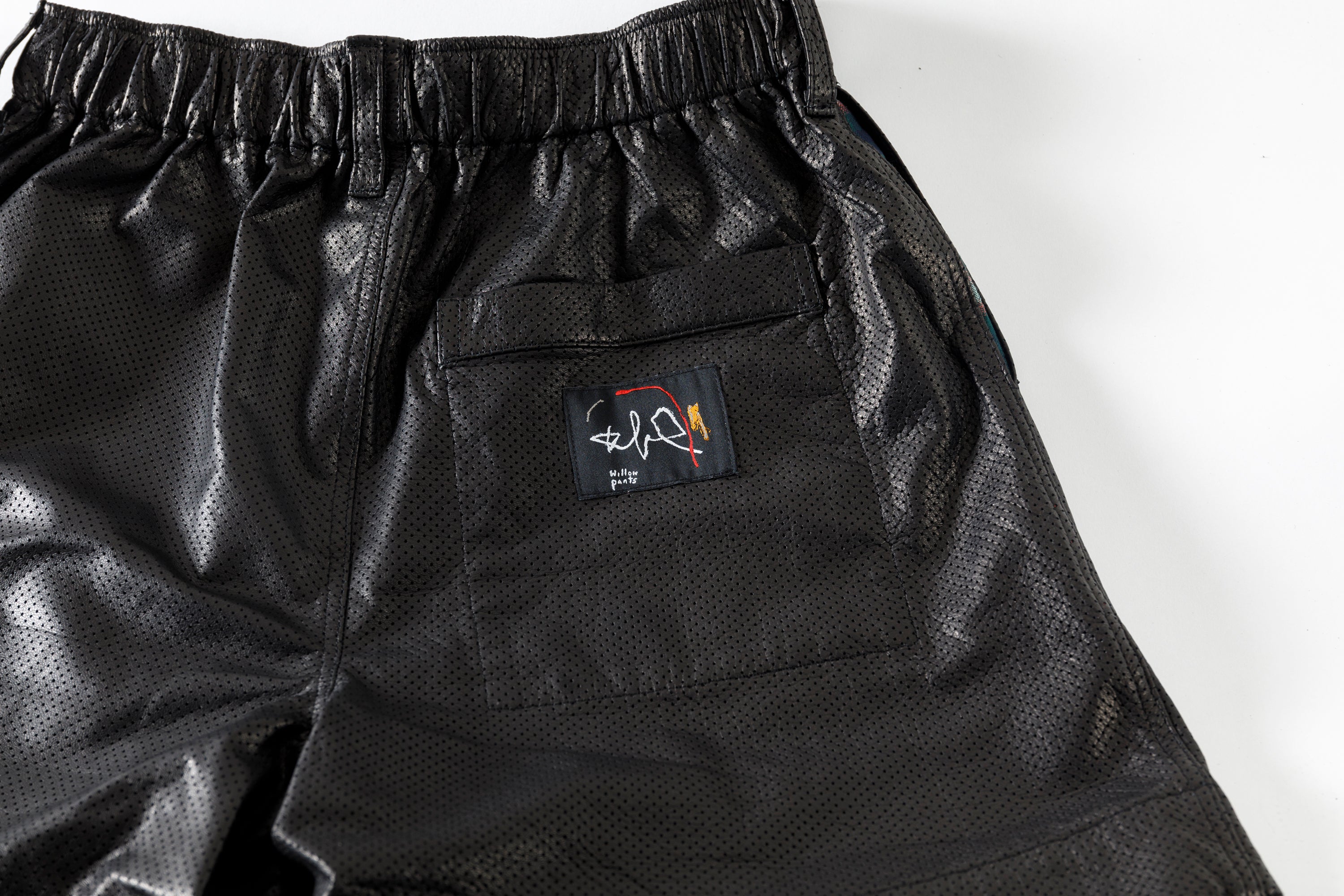Willow Pants / P-007 Leather Shorts - Black(Punching Leather) – reggio