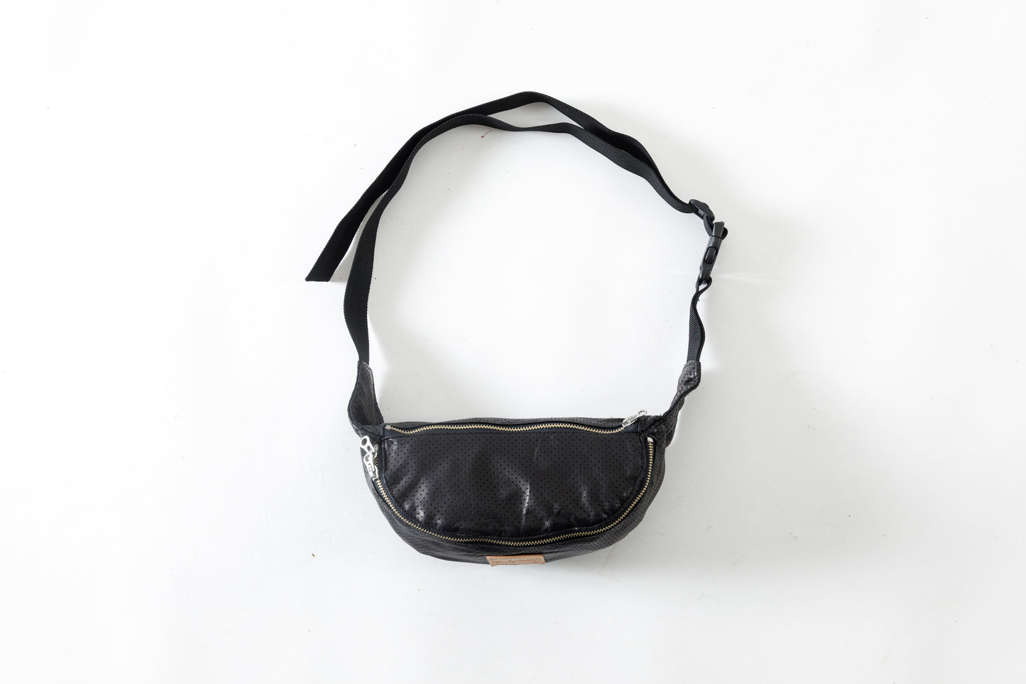 Willow Pants / P-015 Waist Pouch - Cowhide Punching Leather