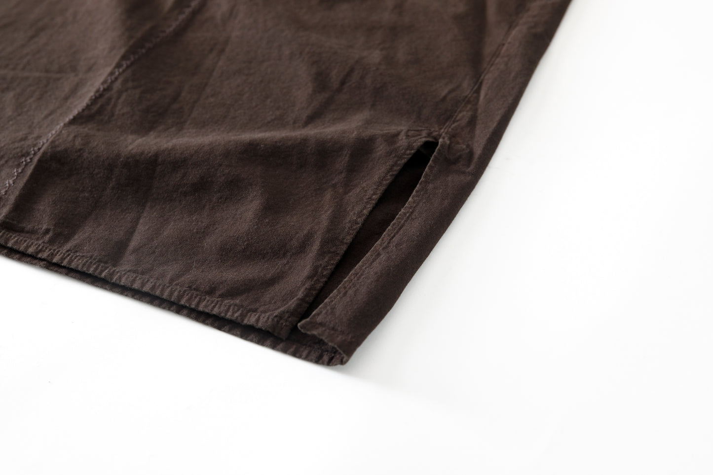 SARTO / COTTON CHANMBRAY EMBROIGERY SHIRT - DARK BROWN