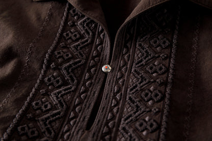 SARTO / COTTON CHANMBRAY EMBROIGERY SHIRT - DARK BROWN