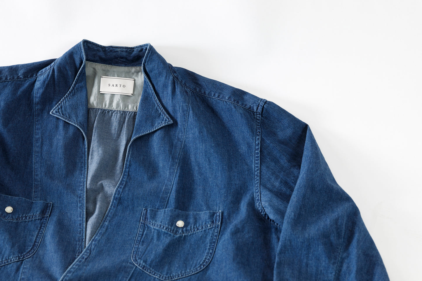 SARTO / LIGHT SELVAGE DENIM WING COLLAR SHIRT - WASHED INDIGO