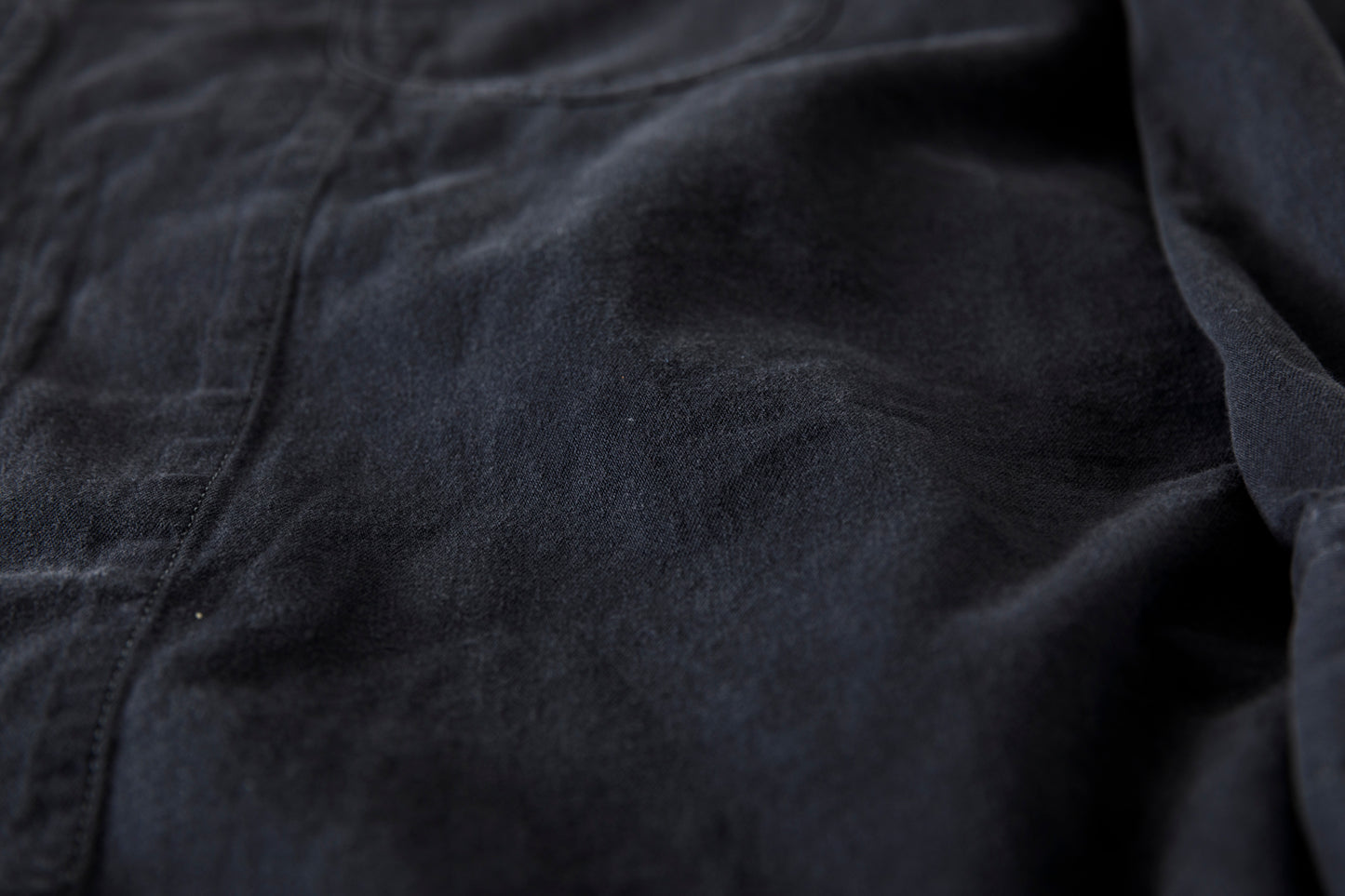SARTO / LIGHT SELVAGE DENIM WING COLLAR SHIRT - WASHED BLACK