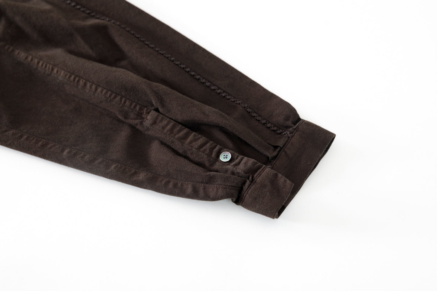 SARTO / COTTON CHANMBRAY EMBROIGERY SHIRT - DARK BROWN