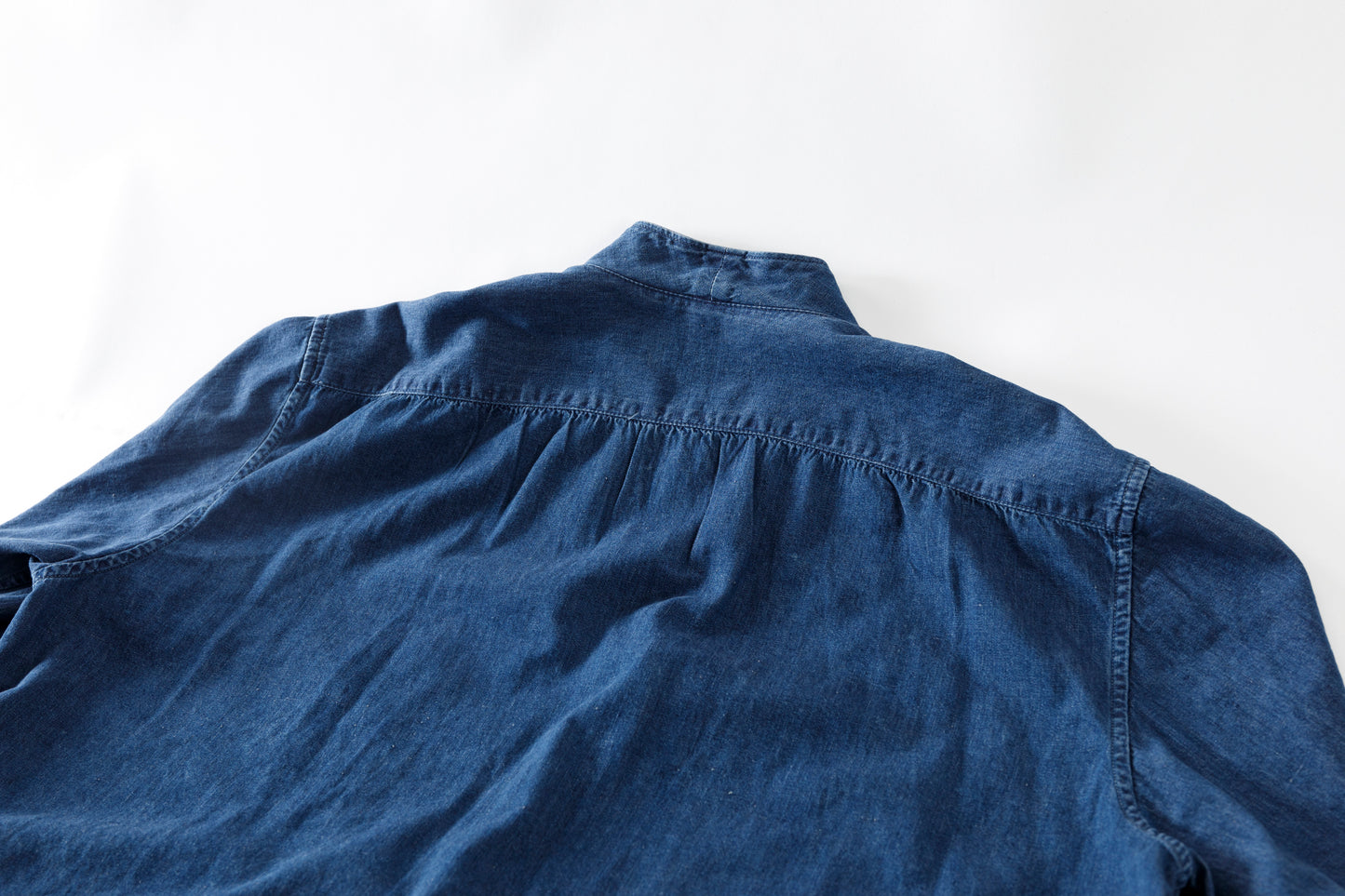 SARTO / LIGHT SELVAGE DENIM WING COLLAR SHIRT - WASHED INDIGO