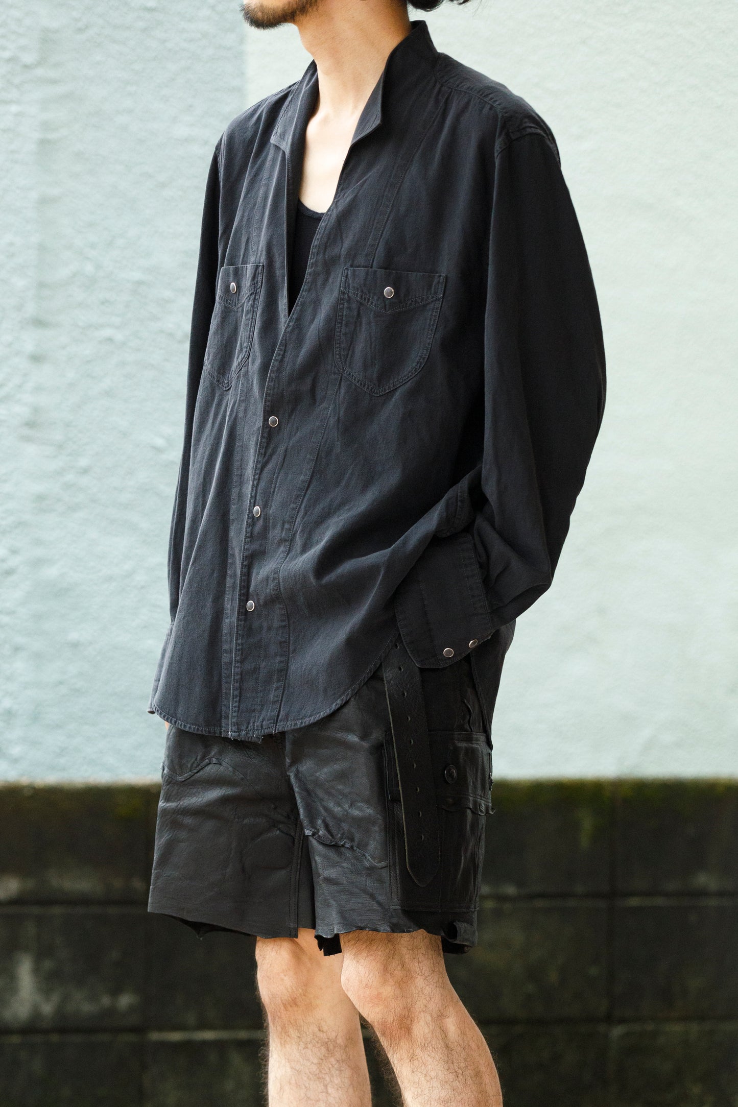 SARTO / LIGHT SELVAGE DENIM WING COLLAR SHIRT - WASHED BLACK