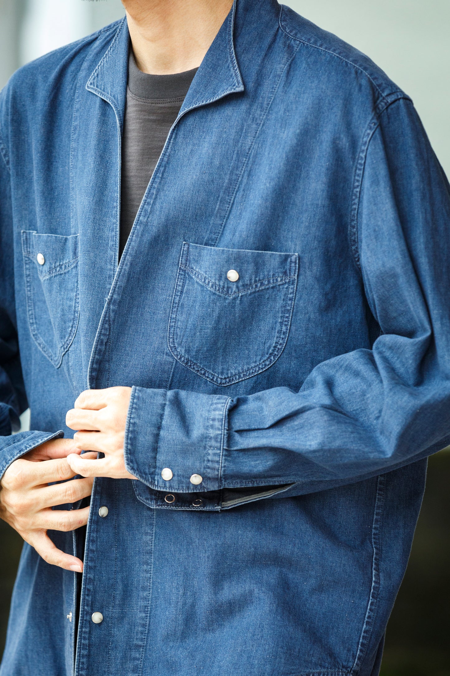 SARTO / LIGHT SELVAGE DENIM WING COLLAR SHIRT - WASHED INDIGO