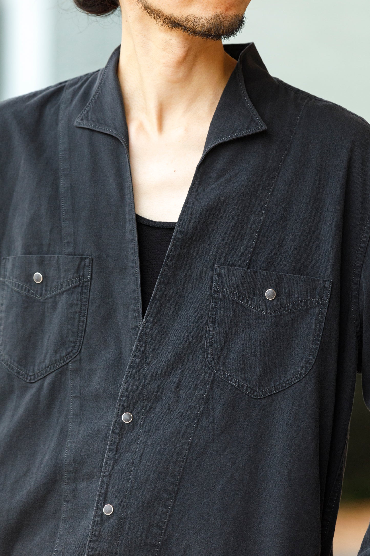 SARTO / LIGHT SELVAGE DENIM WING COLLAR SHIRT - WASHED BLACK