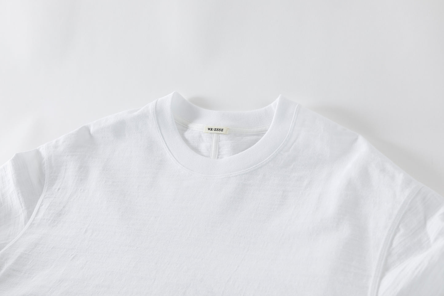 WONDER ROOM ESSE / The Line - White