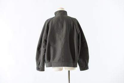 山内 / 26221 シルクコットンクロス・ジップジャケット - KHAKI