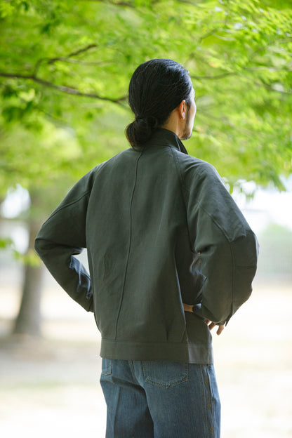 山内 / 26221 シルクコットンクロス・ジップジャケット - KHAKI