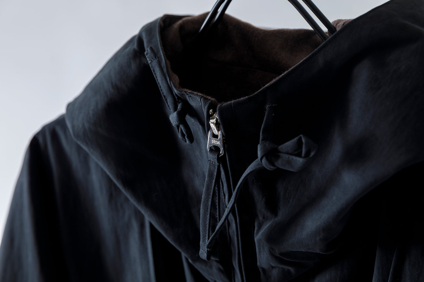 SARTO / WOOL LINING MOUNTAIN PARKA - BLACK × BROWN