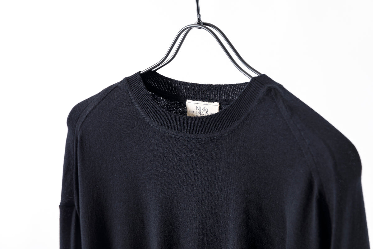 Nikki ESSENTIAL PIECE /  Wool Crewneck - Black