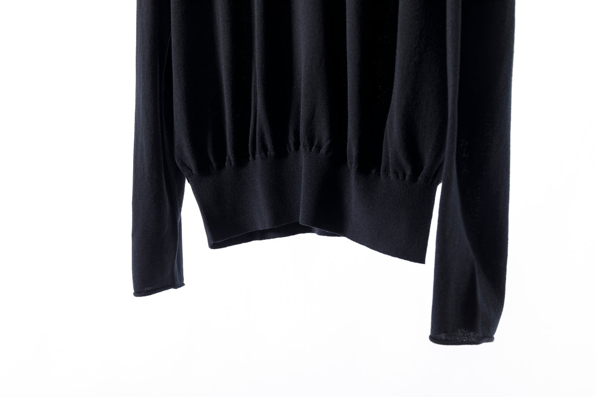Nikki ESSENTIAL PIECE /  Wool Crewneck - Black