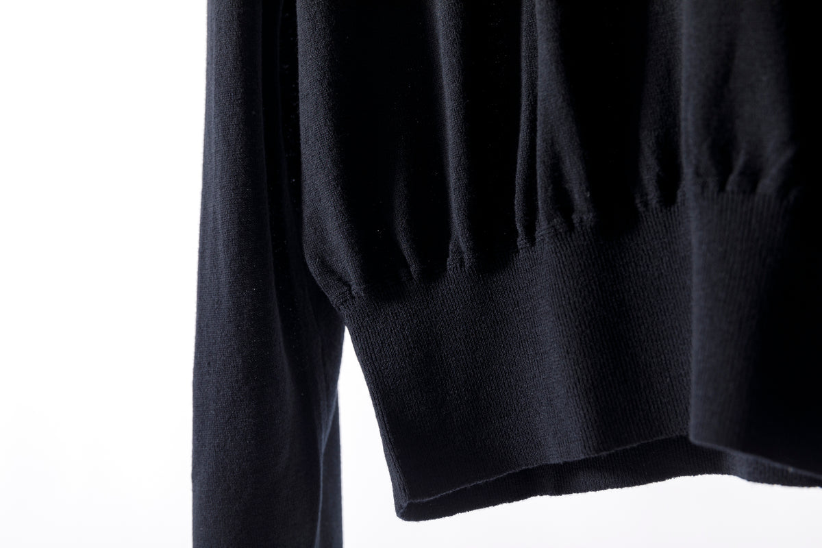 Nikki ESSENTIAL PIECE /  Wool Crewneck - Black