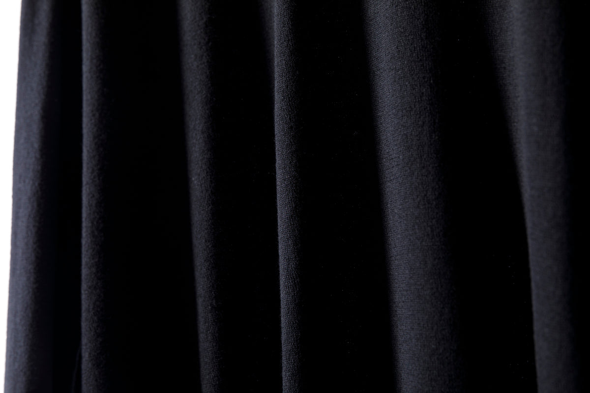 Nikki ESSENTIAL PIECE /  Wool Crewneck - Black