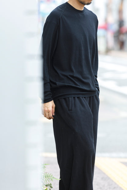 Nikki ESSENTIAL PIECE /  Wool Crewneck - Black