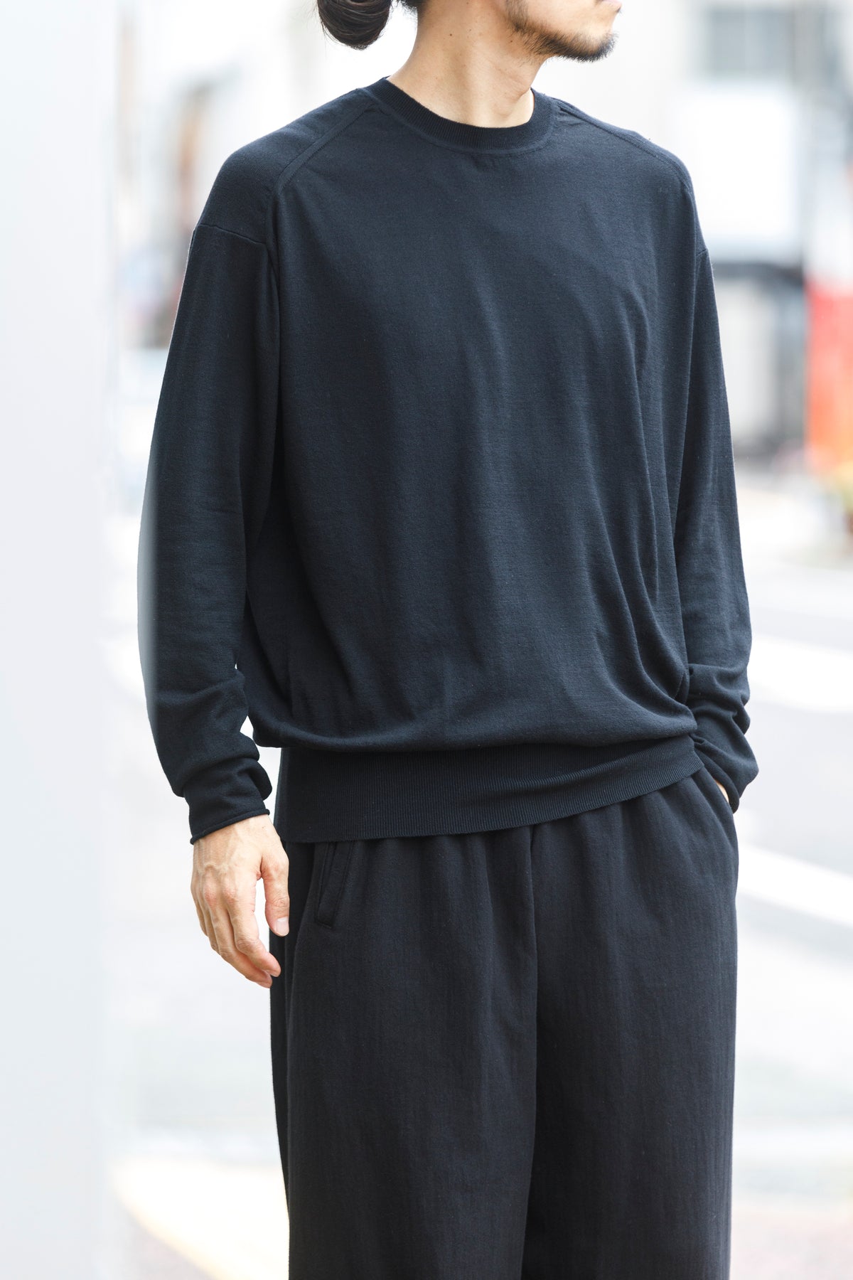Nikki ESSENTIAL PIECE /  Wool Crewneck - Black