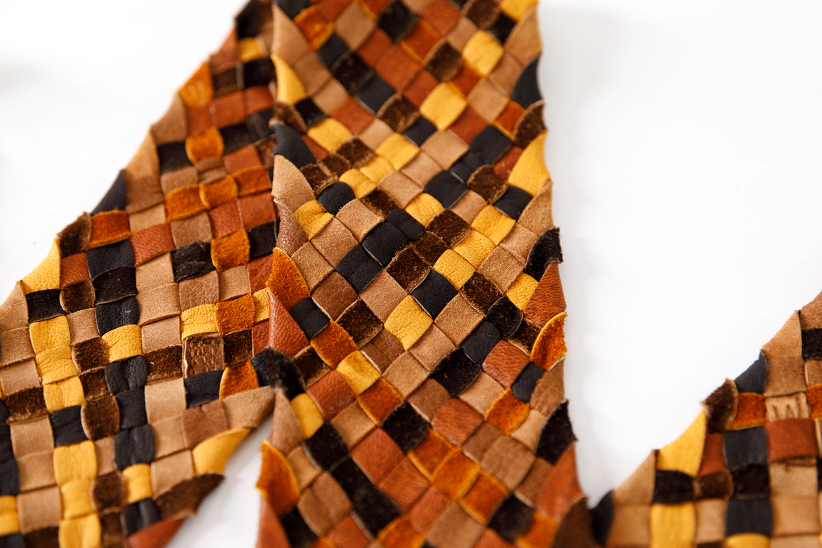 GOODKARMA DEVELOPMENT / Leather Stole “CASTRO” - Brown