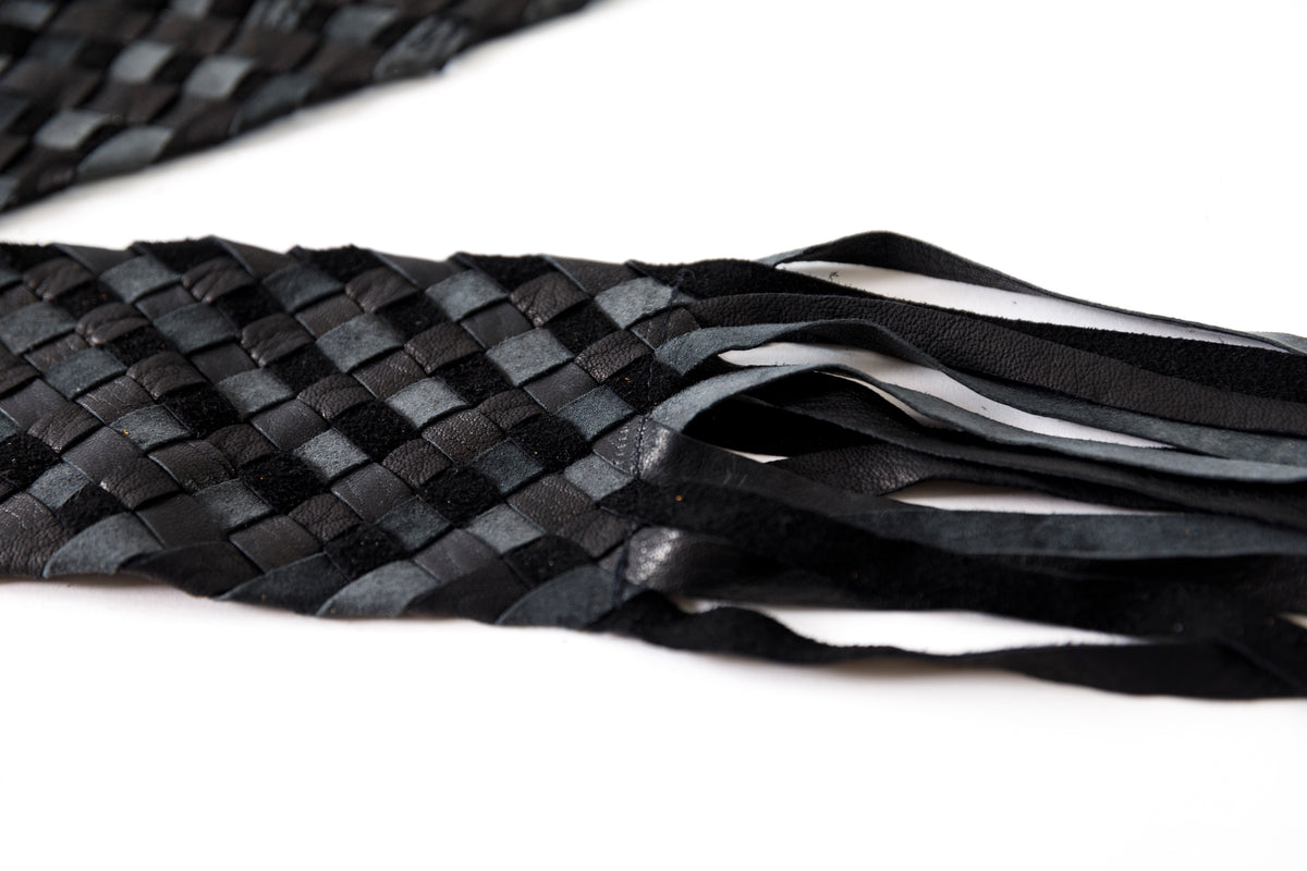 GOODKARMA DEVELOPMENT / Leather Stole “CASTRO” - Black