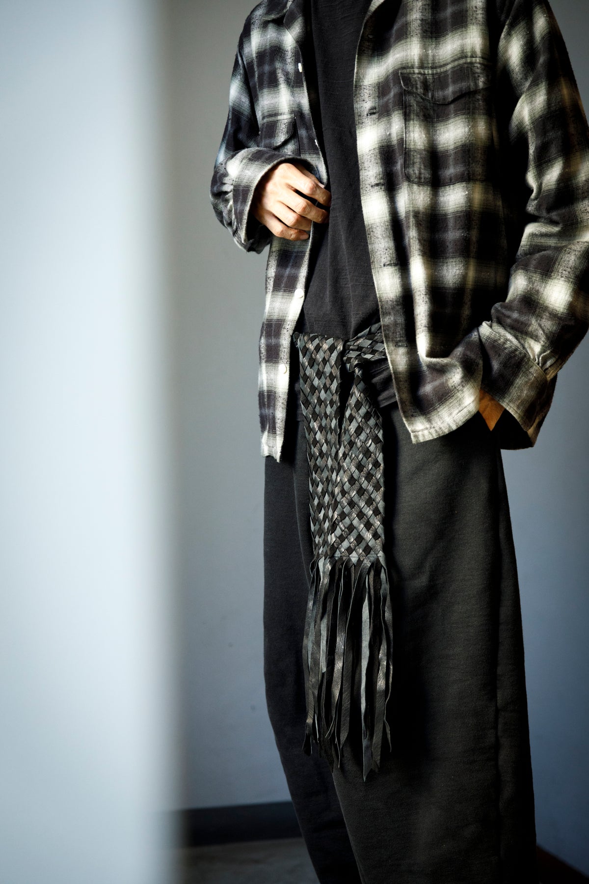 GOODKARMA DEVELOPMENT / Leather Stole “CASTRO” - Black