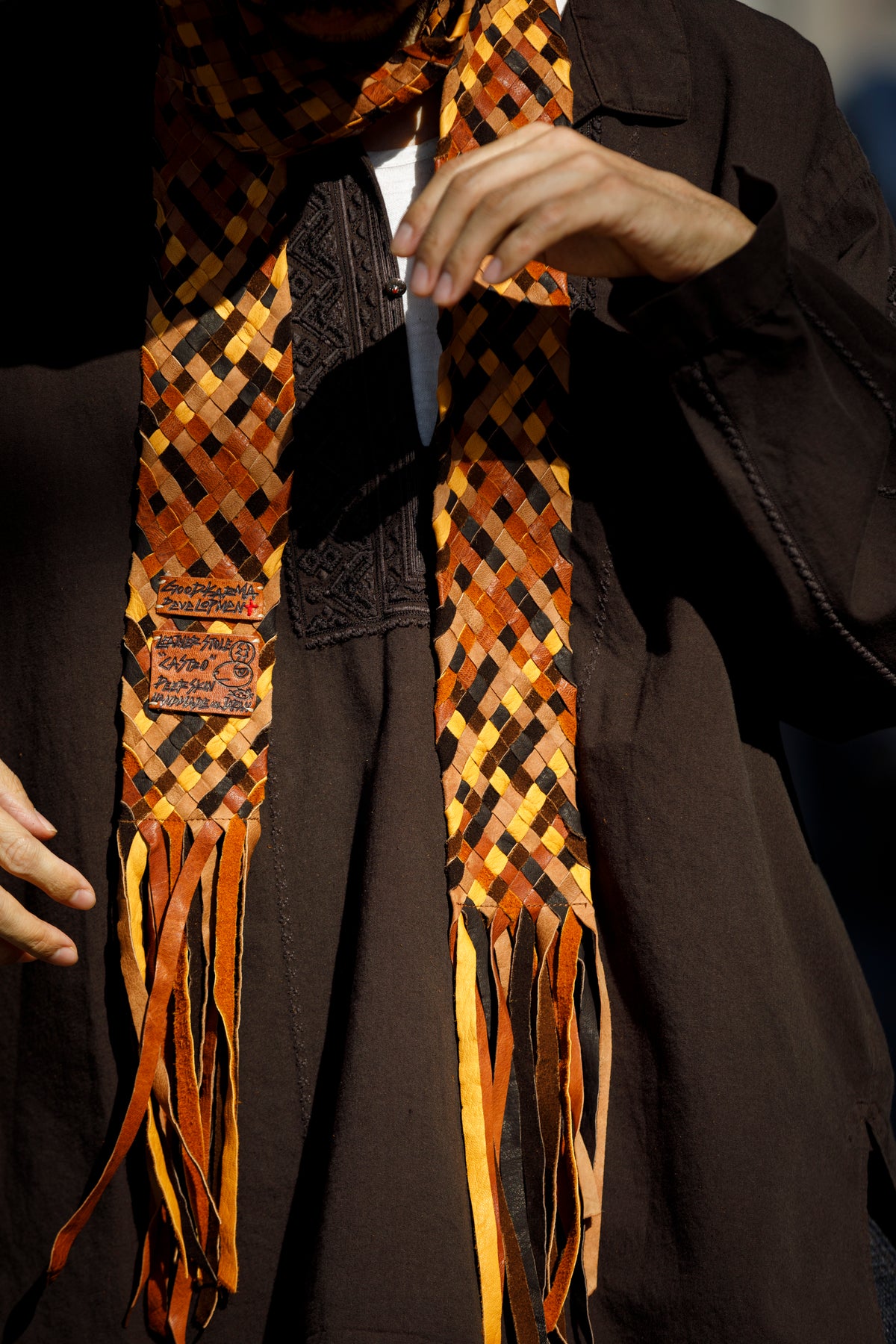 GOODKARMA DEVELOPMENT / Leather Stole “CASTRO” - Brown