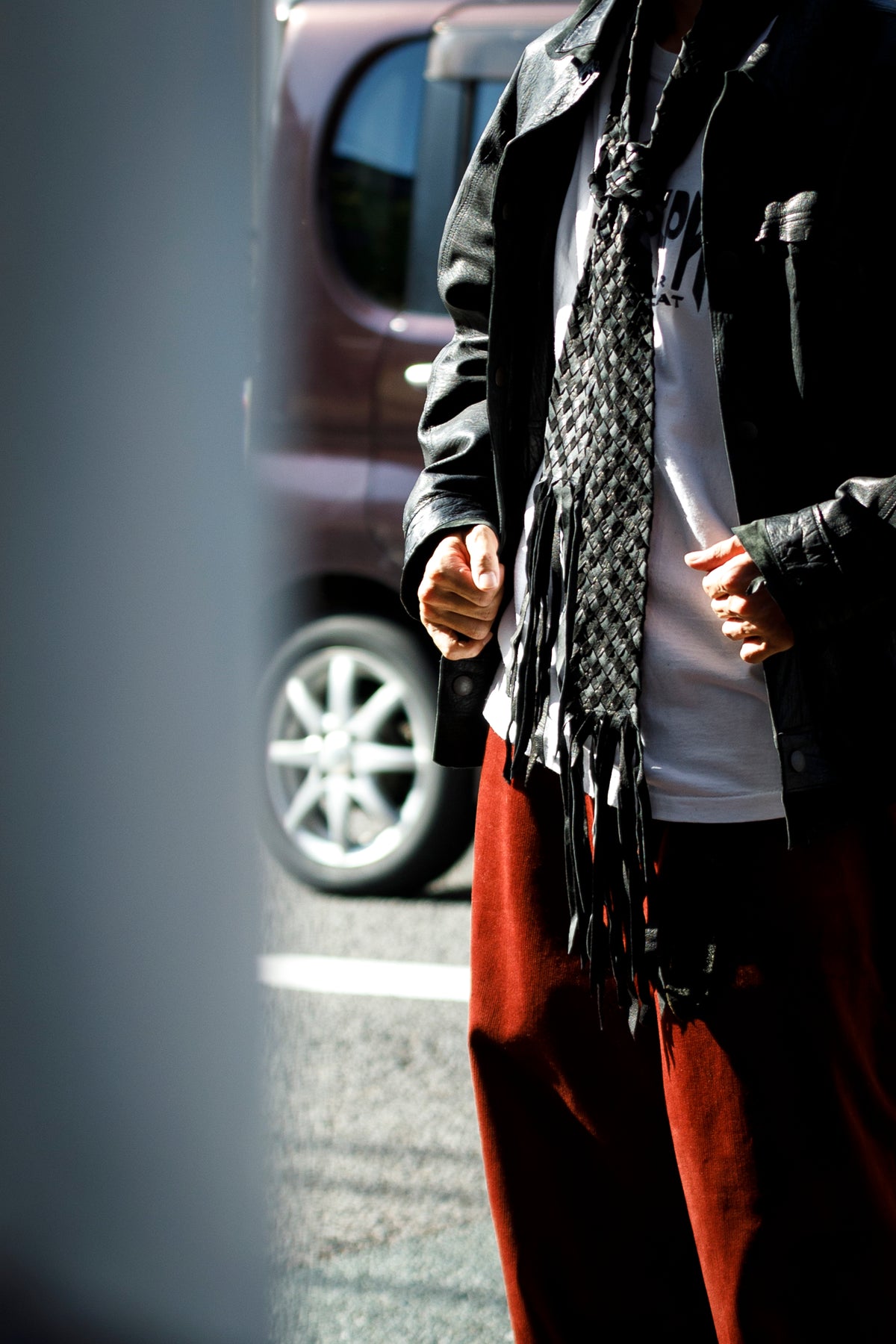 GOODKARMA DEVELOPMENT / Leather Stole “CASTRO” - Black