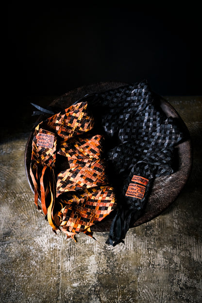 GOODKARMA DEVELOPMENT / Leather Stole “CASTRO” - Black