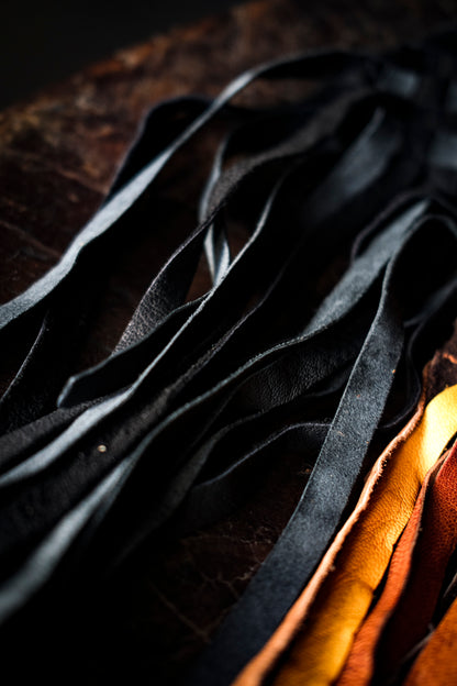 GOODKARMA DEVELOPMENT / Leather Stole “CASTRO” - Black