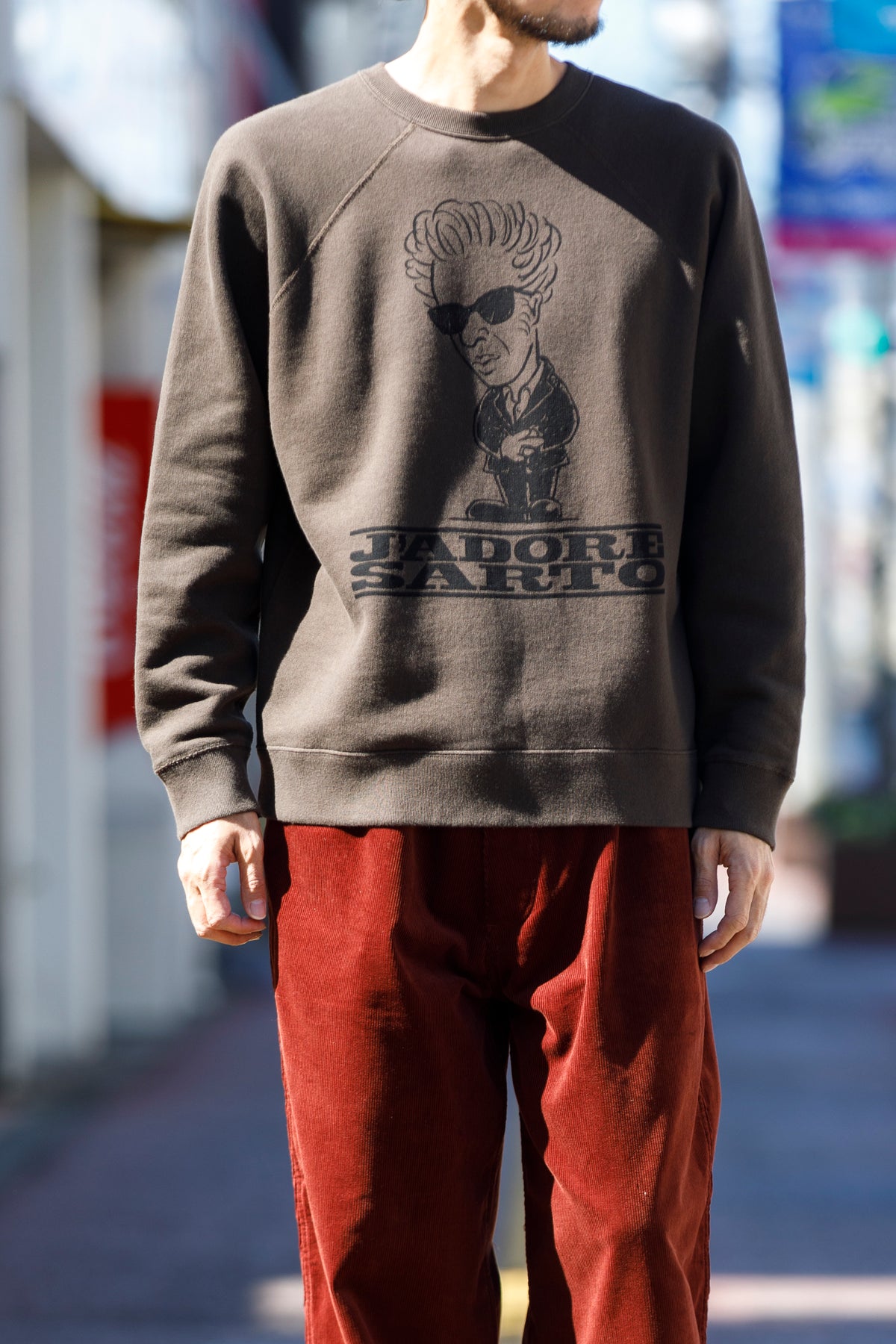 SARTO × J'ADORE GODARD / FILM DIRECTOR CREW NECK L/S - DARK BROWN