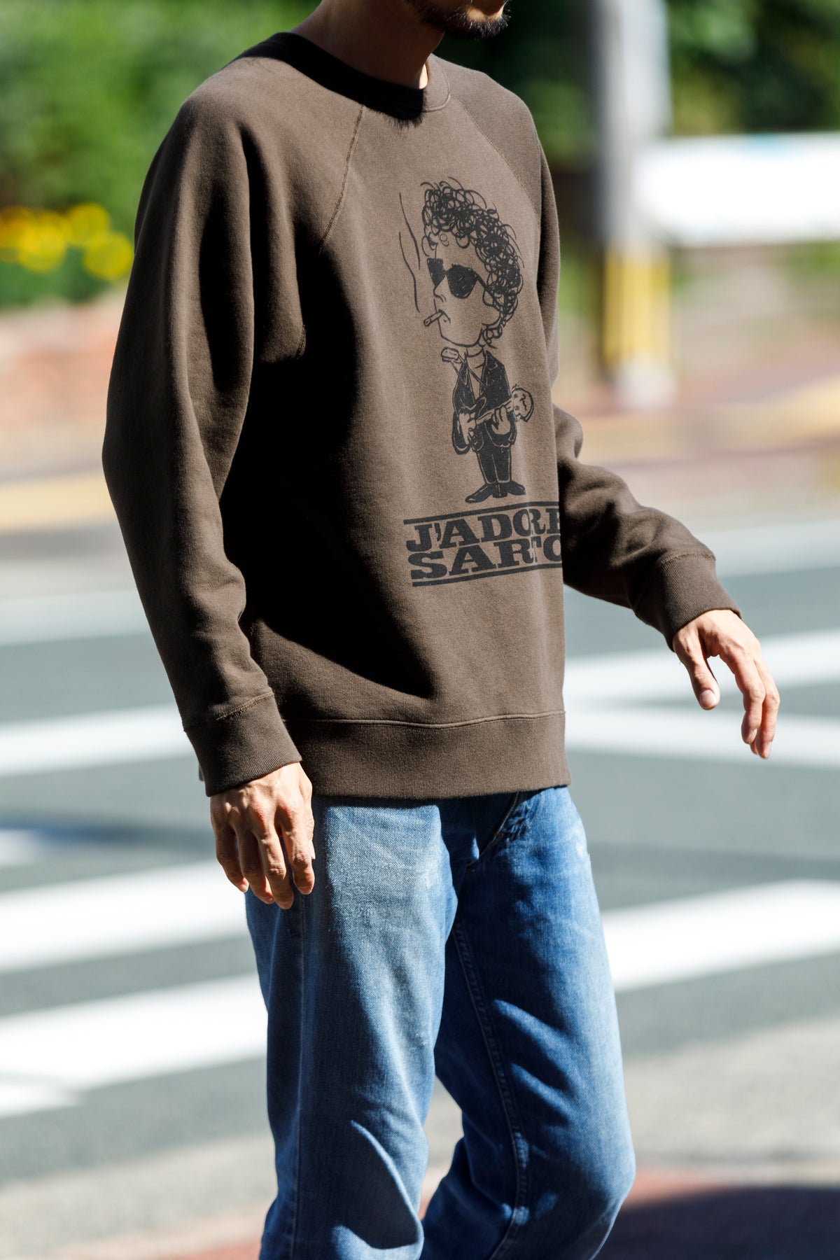 SARTO × J'ADORE GODARD / MUSICIAN CREW NECK L/S - DARK BROWN
