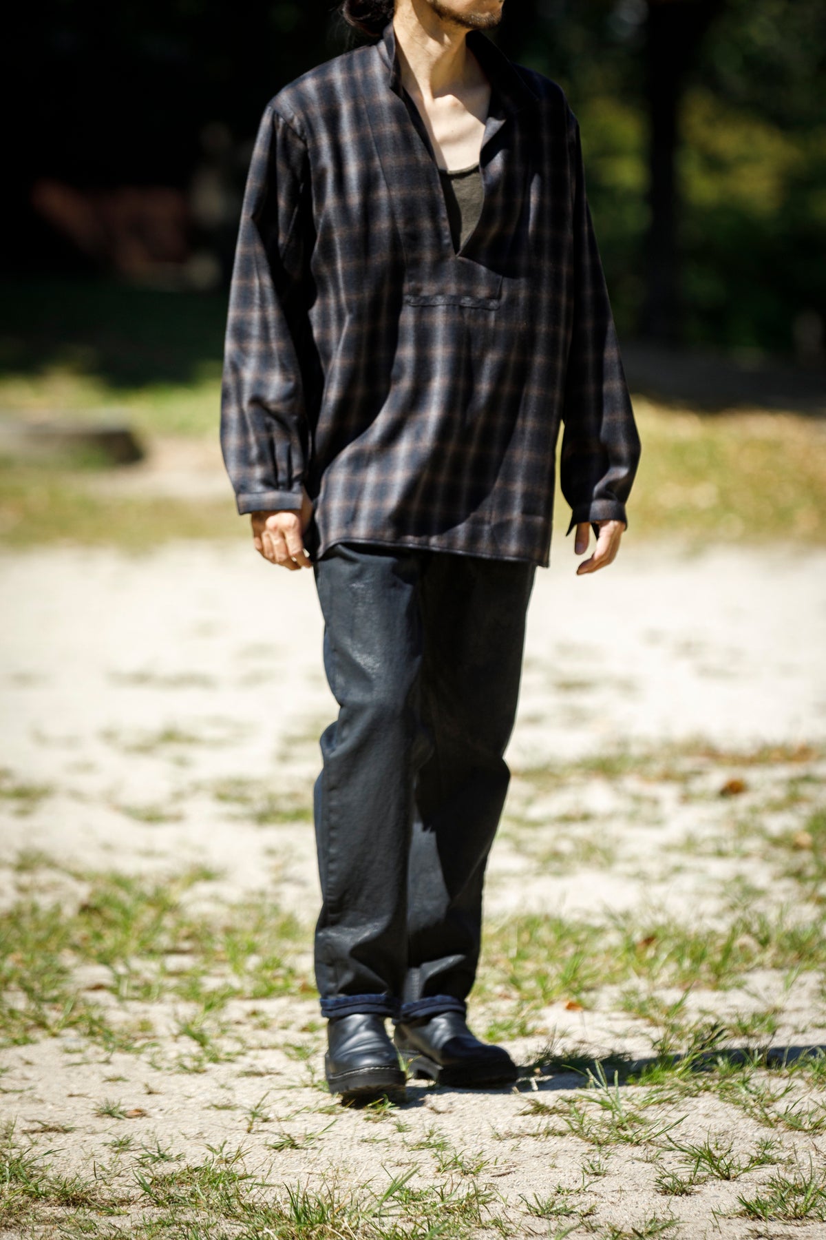 SARTO / WOOL OMBRE CHECK TUCKED SKIPPER SHIRT - BLACK × DARK BROWN