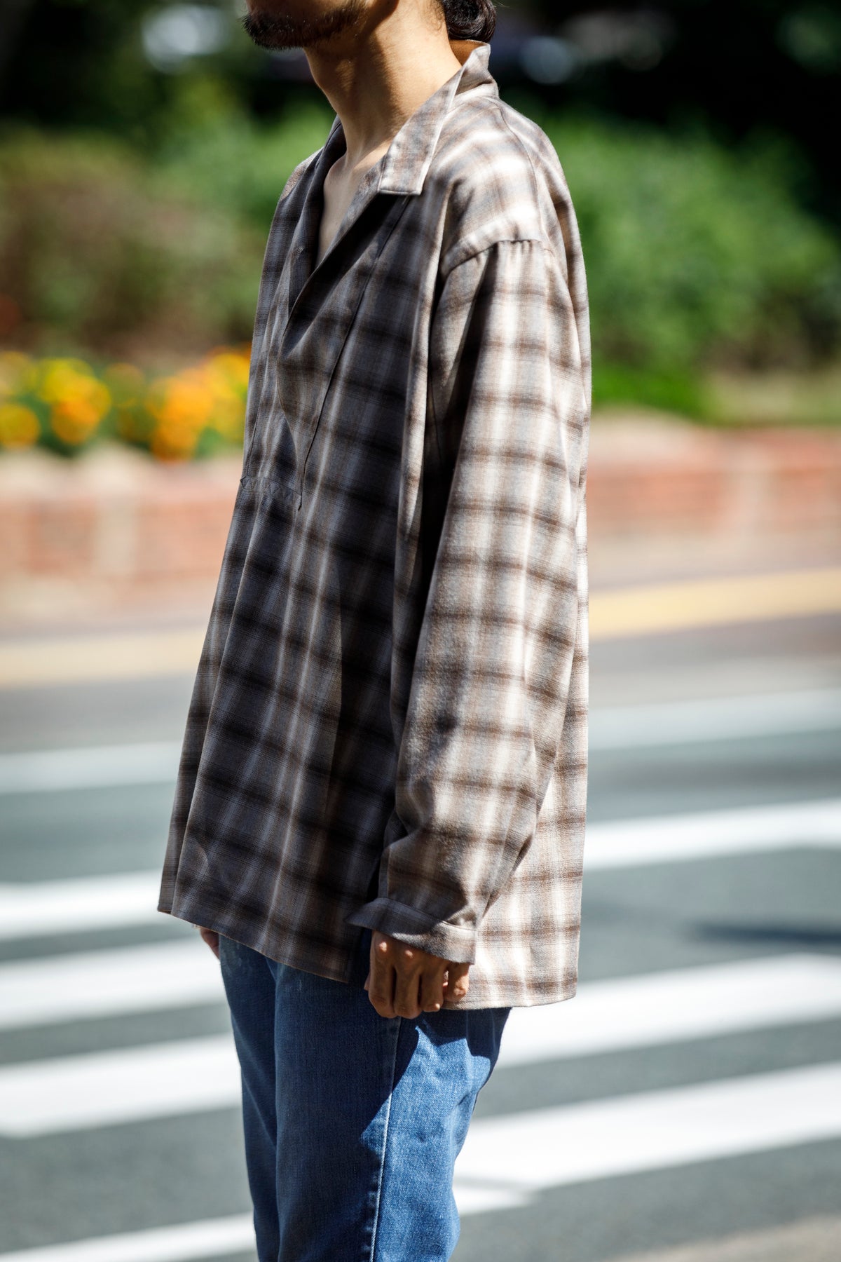 SARTO / WOOL OMBRE CHECK TUCKED SKIPPER SHIRT - IVORY × BROWN