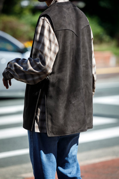 SARTO / MONGOLIAN LAMB SUEDE REVERSIBLE VEST - EVONY
