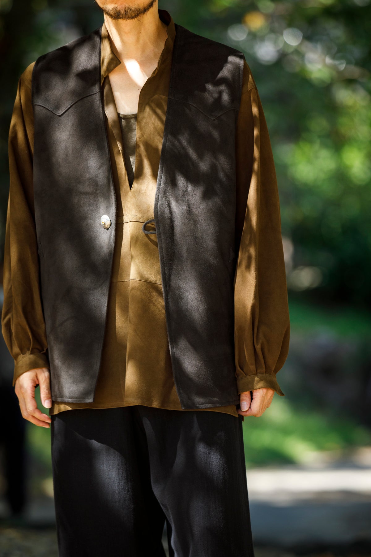 SARTO / MONGOLIAN LAMB SUEDE REVERSIBLE VEST - EVONY