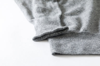 Nikki ESSENTIAL PIECE / Lightweight All-yak Crewneck - Gray