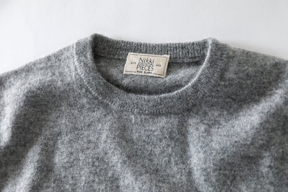 Nikki ESSENTIAL PIECE / Lightweight All-yak Crewneck - Gray